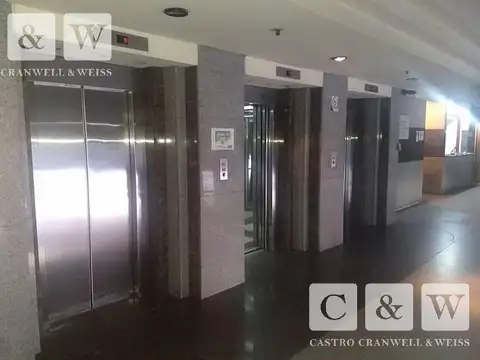 Oficina en Alquiler al Este