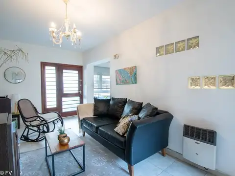 Casa en Venta en Alberdi, USD 230.000