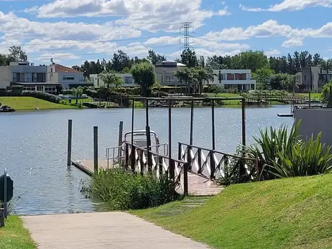 Casa alquiler  4 amb Febrero Tigre  expensas incl.