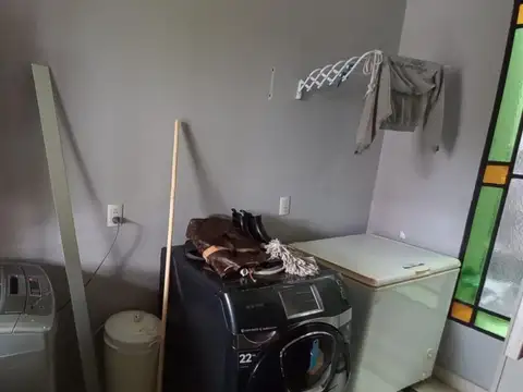 EN VENTA  DESTACADA PROPIEDAD CENTRICA!