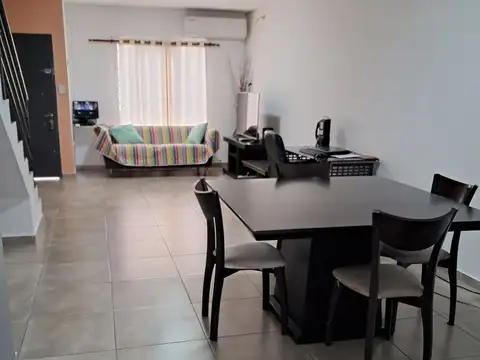 Depto Tipo Casa en Venta de 4 ambientes