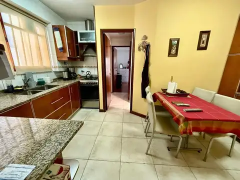 Depto Tipo Casa en Venta de 4 ambientes