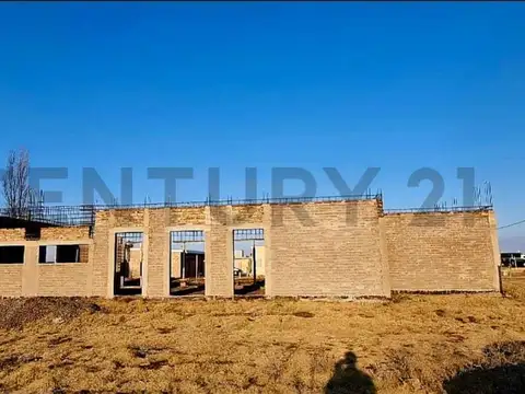 Venta Lote con construcción en Barrio Privado de Guaymallén.