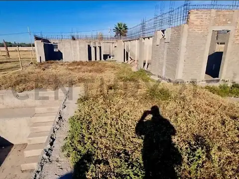 Venta Lote con construcción en Barrio Privado de Guaymallén.
