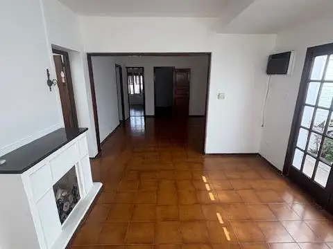 Casa en Venta en Avellaneda, USD 195.000