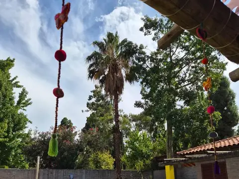 Casa en Alquiler con 1 cochera