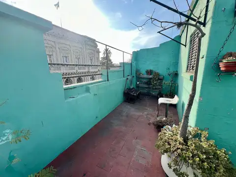 Casa 6 ambientes con 1 baño