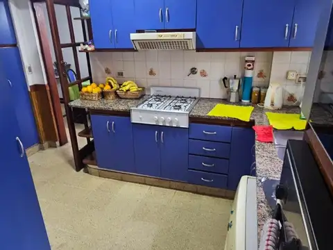 Bucarelli esquina Ballivian