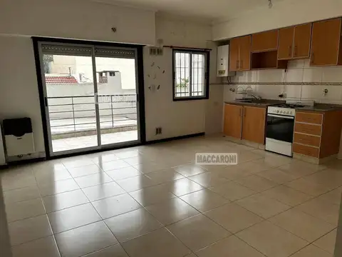 Molina 1300, Piso 1