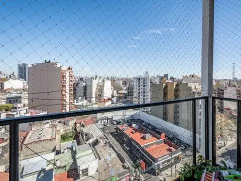 VENTA DEPARTAMENTO 4 AMBIENTES PATERNAL REFACCIONADO BALCON