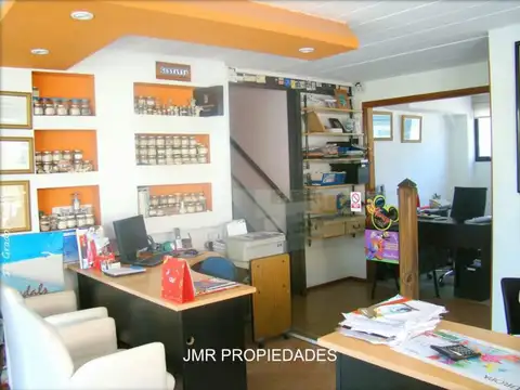 Shopping La Escala - Caamaño al 1100