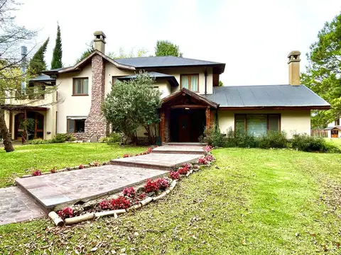 Venta Casa Premium en Parque de Las Naciones - 5 Ambientes - Guernica