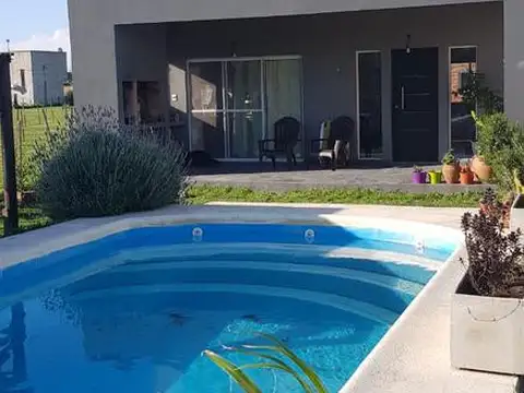 Casa en Alquiler en Domselaar, $ 1.300.000