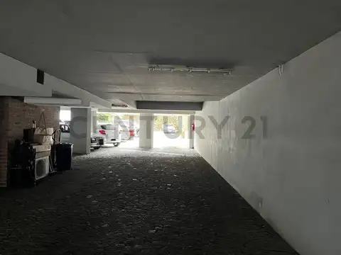 Federico Lacroze 3000, Piso 0