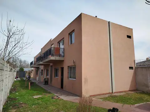 Edificio Comercial en Venta 6 Departamentos en Pilar