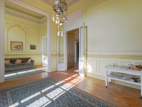 Departamento en Venta de 8 ambientes