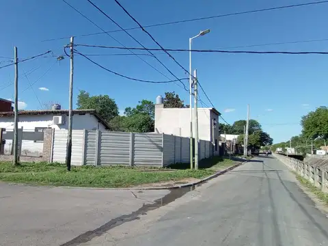 Casa en alquiler en Villa De Mayo 