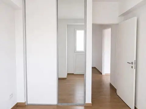 Departamento en Venta en Parque Chacabuco, USD 280.000