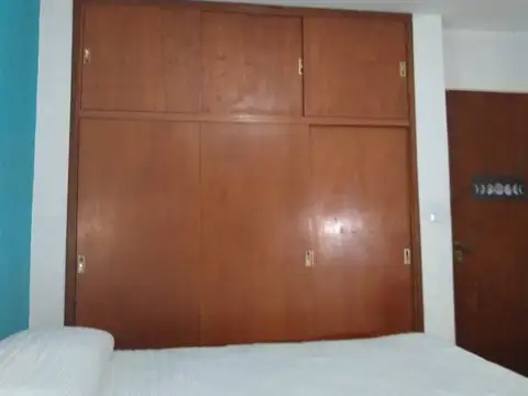 Venta casa cuatro ambientes Ezpeleta, Quilmes