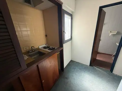 EXCELENTE OFICINA - VISTA ABIERTA