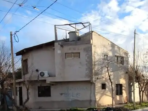 CASA 5 DORMITORIOS EN NEUQUEN