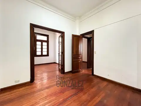 DEPTO 3 AMB SOBRE AVENIDA