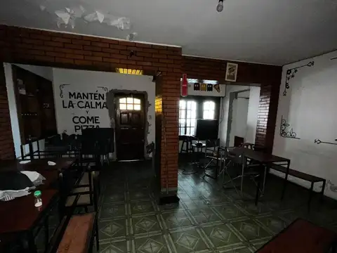 REBAJADA! LOCAL COMERCIAL EN OCHAVA SOBRE AV.TRANSITADA