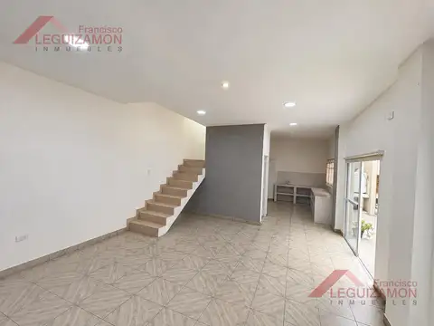 Depto Tipo Casa en Venta en Tablada, USD 78.000