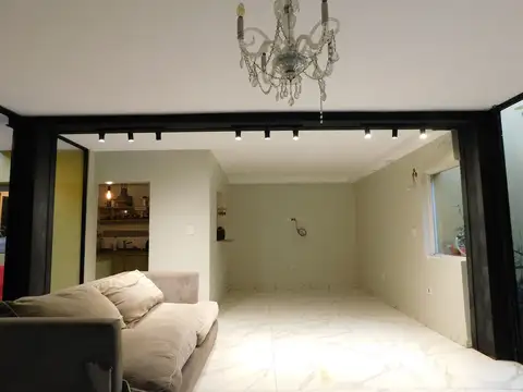 Besares y Ohiggins Núñez, Ciudad Autónoma de Buenos Aires, 100