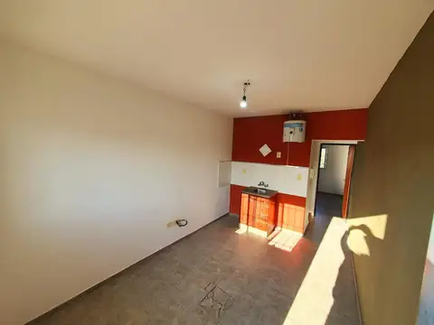 SE ALQUILA: PJE. CARACAS 54, DPTO DE 1 DORMITORIO.