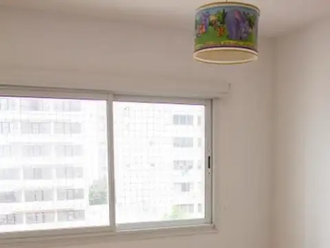 Departamento de 3 ambientes zona Plaza Mitre