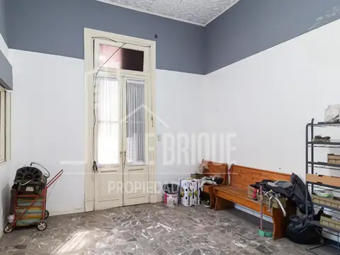 Casa 5 ambientes con 1 baño