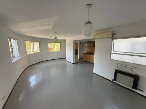 Depto Tipo Casa 3 ambientes con 2 baños