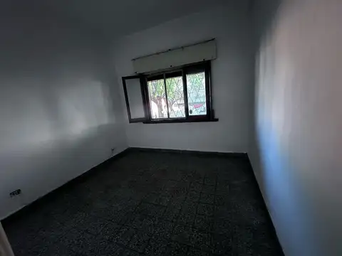 Depto Tipo Casa en Alquiler de 3 ambientes