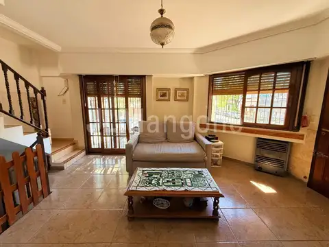 Depto Tipo Casa en Venta de 3 dormitorios