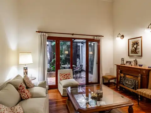 Depto Tipo Casa 5 ambientes con 2 baños