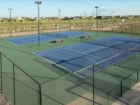 TERRENO EN VENTA EN FUNES LAKES - BARRIO CERRADO