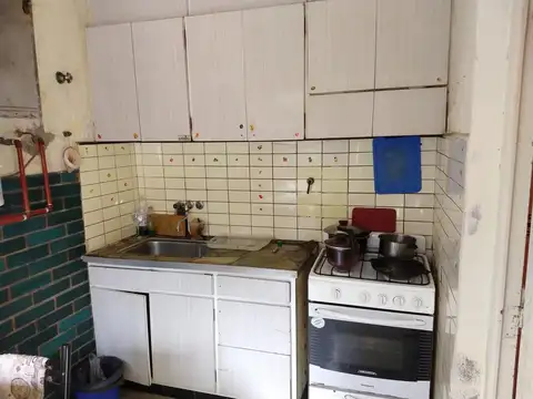 Casa 4 ambientes con 1 baño