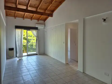 Departamento en Alquiler en San Isidro Vias / Rolon, $ 950.000