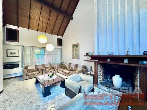 Casa en Venta en Lomas de Zamora, USD 370.000