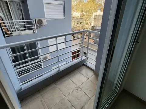Departamento en Alquiler en Paternal, $ 800.000