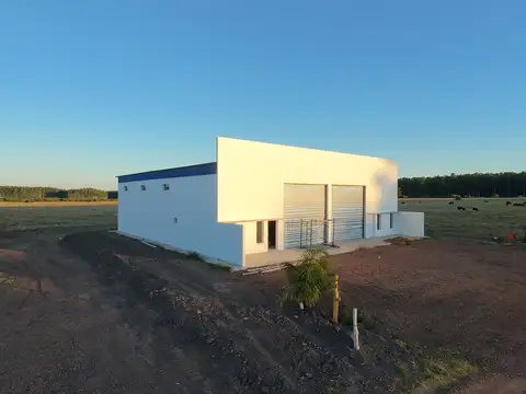 Alquiler galpón sobre ruta Nac. 14