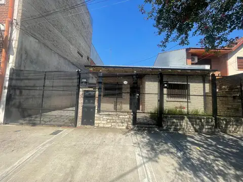 Casa 4 ambientes en Martínez