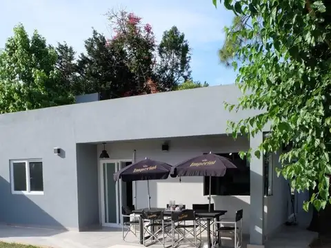 Casa Barrio Cerrado  "El Carmencito"