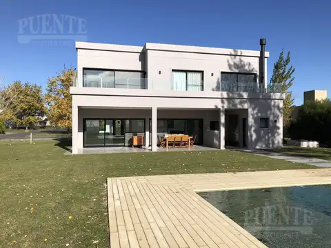 Casa en Venta en San Eliseo Golf & Country Club, USD 395.000