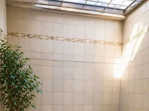 Departamento 5 ambientes con 3 baños