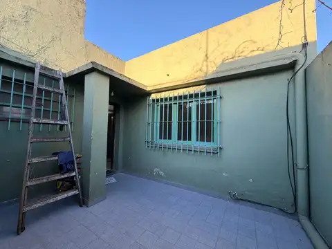 Depto Tipo Casa 2 ambientes con 1 baño