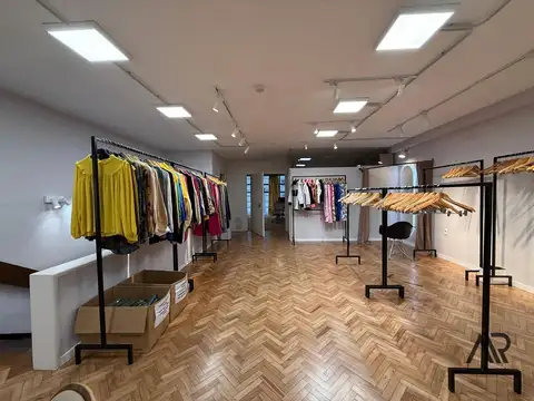 Oficina en Alquiler en Ciudad Vieja, $ 37.000
