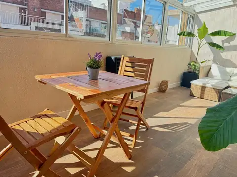 OPORTUNIDAD 3 AMBIENTES A LA CALLE CON BALCÓN TERRAZA Y PARRILLA