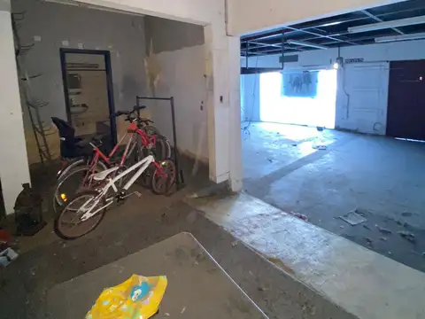 Galpon en Venta 10  mts Frente